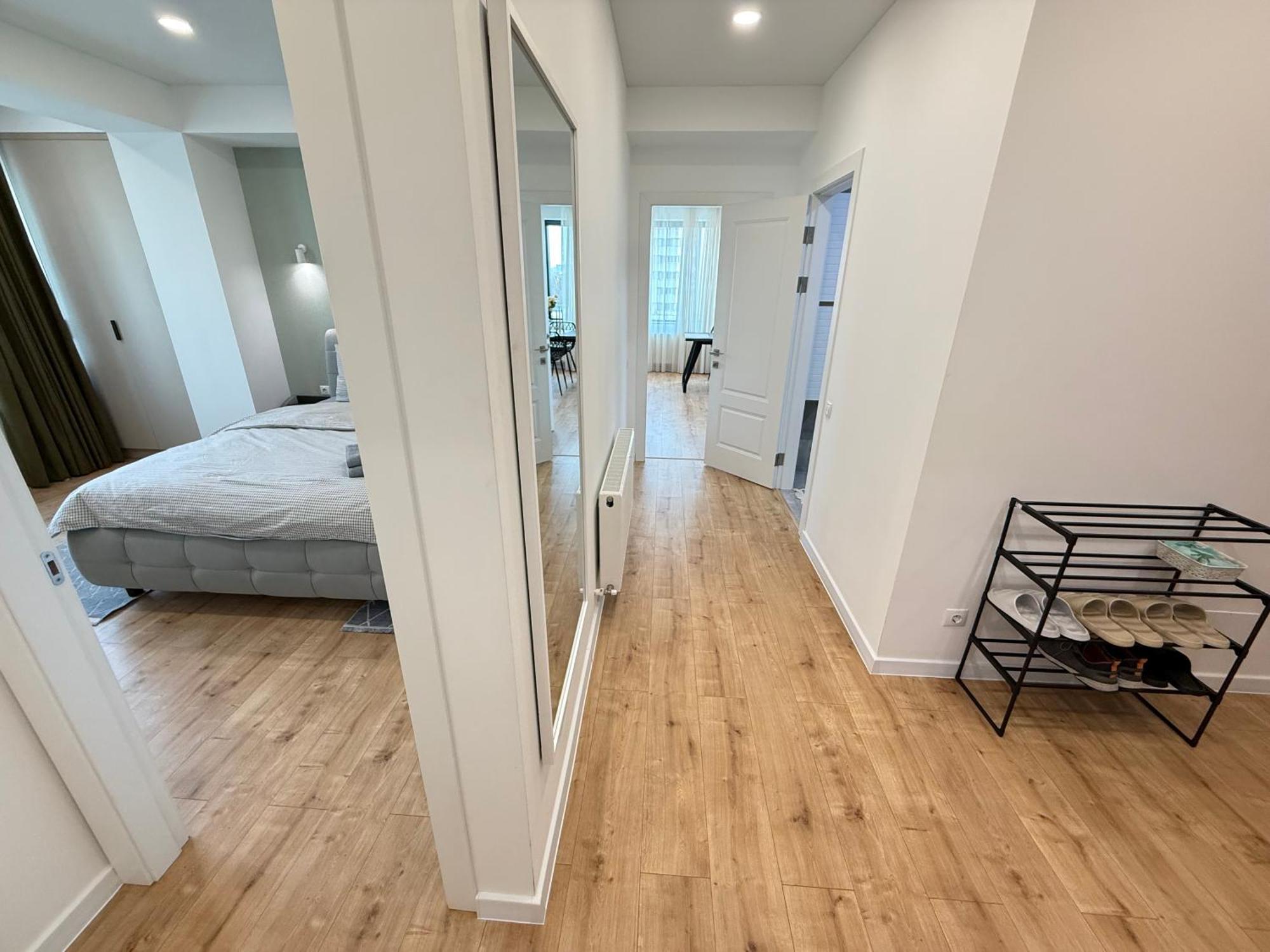 Rentnow Large And Cozy Apartment In The Center, Parking 키시나우 외부 사진